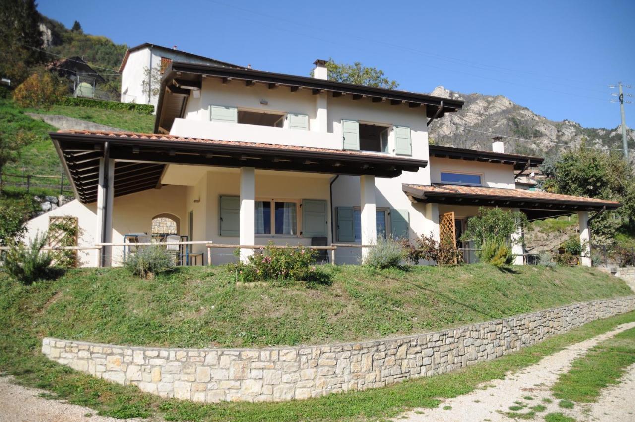 Villetta 56 Blu Yellow And Red Lake View Garden Private Parking By Garda Domus Mea Tremosine Екстериор снимка