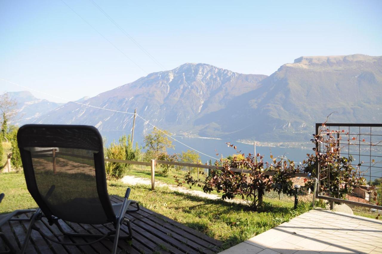 Villetta 56 Blu Yellow And Red Lake View Garden Private Parking By Garda Domus Mea Tremosine Екстериор снимка
