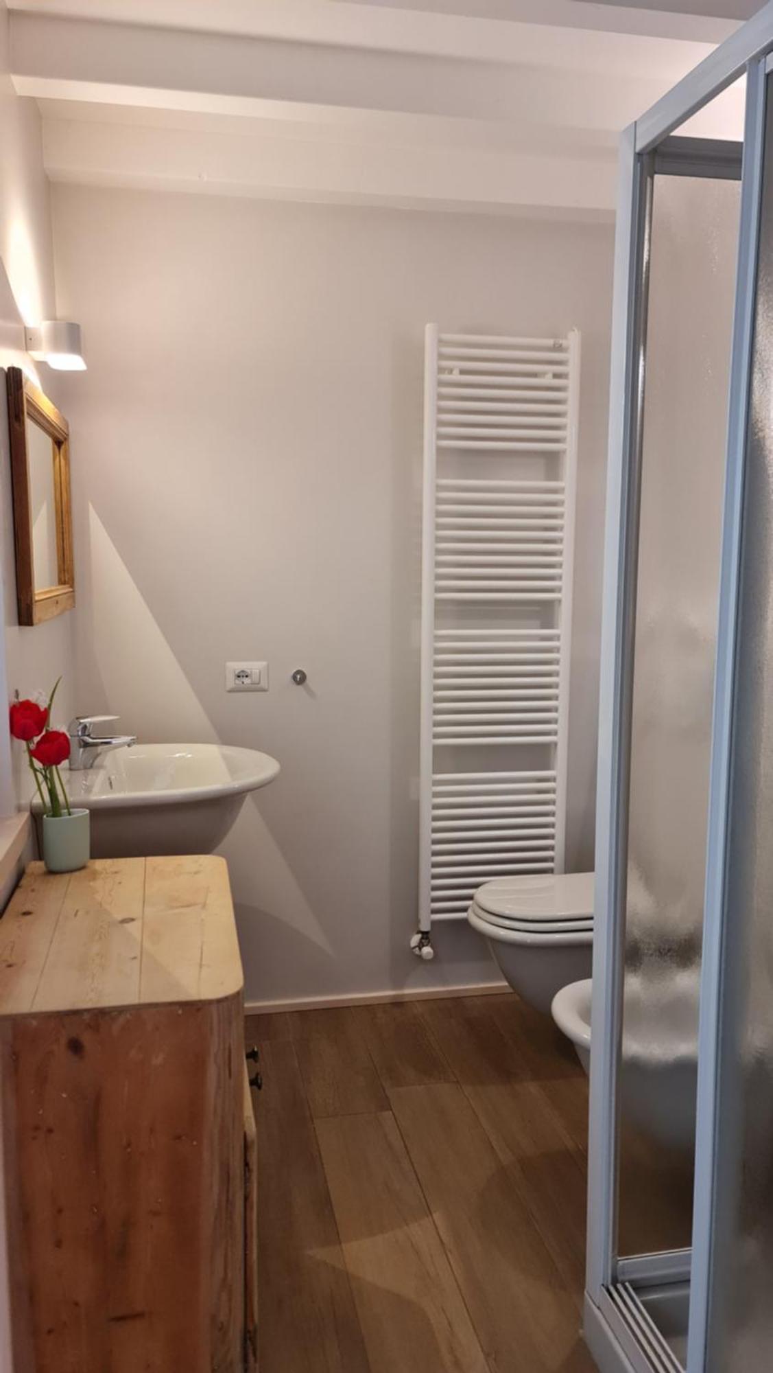 Villetta 56 Blu Yellow And Red Lake View Garden Private Parking By Garda Domus Mea Tremosine Екстериор снимка